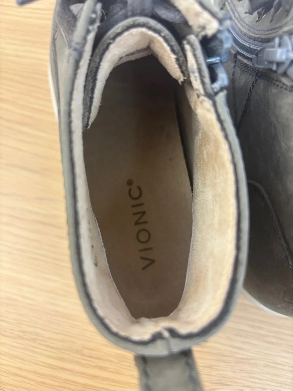 Vionic Shawna Ankle Boot Woman’s‎ Size 6 in Slate Grey NEW!